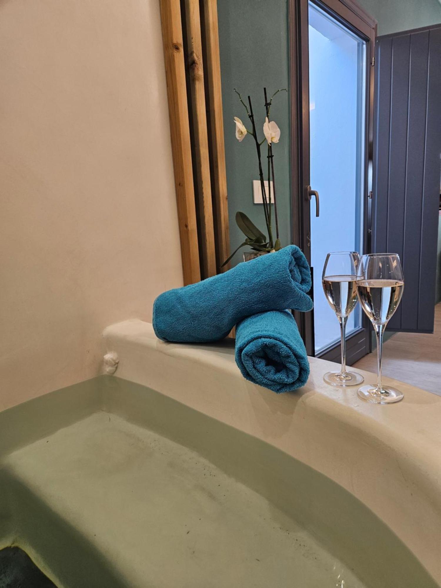 Saint Sin Suites - Adults Only Imerovigli  Exterior foto